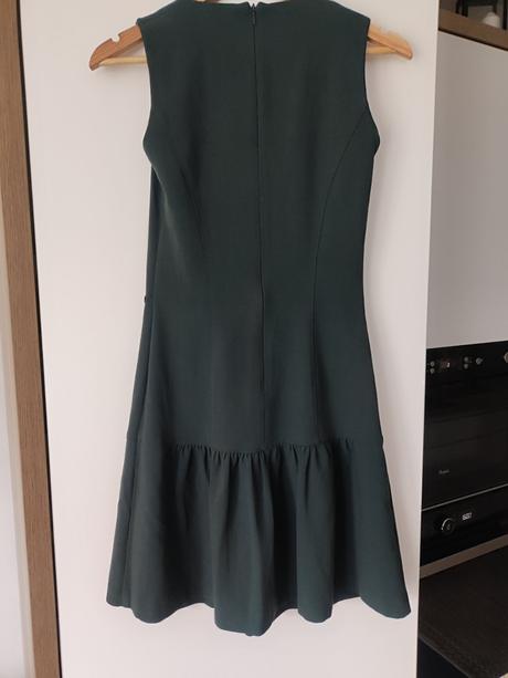 Krásne elegantné šaty, s