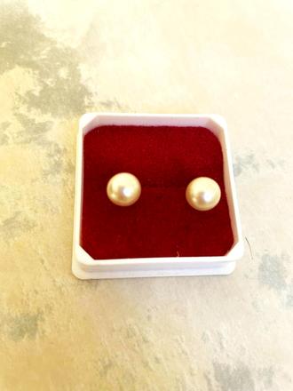 Perly/napichovačky,