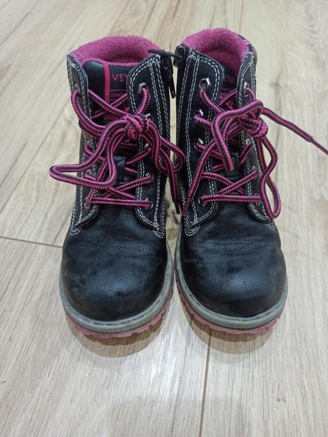 Kotníkové čižmy, 28