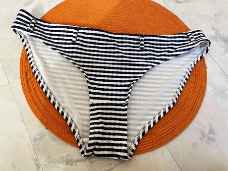 Námornícke bikiny, l