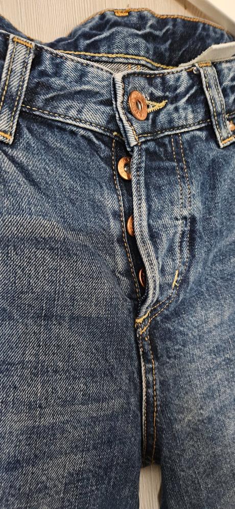 Potrhané rifle, h&m,28