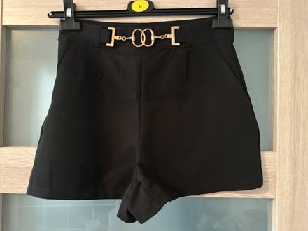 Čierne kraťasy, 38