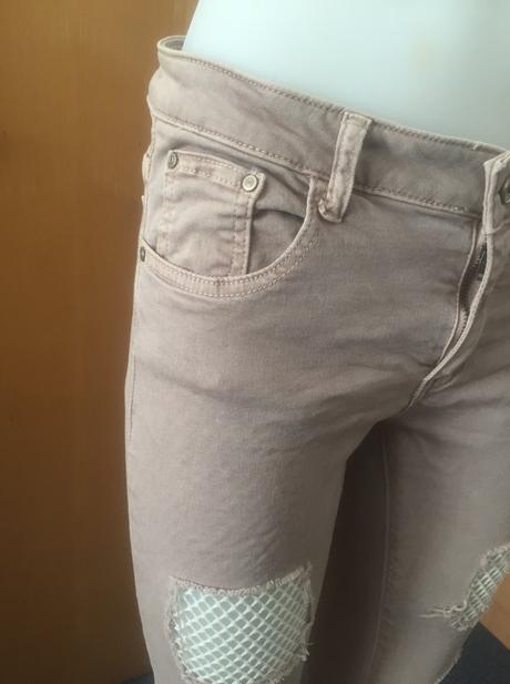 Elastické staroružové nohavice so sieťovanými zápl,