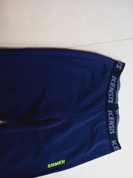 Športové nohavice, 152