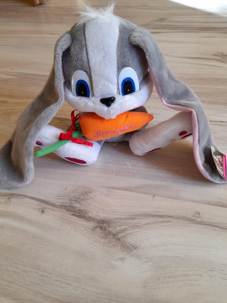 Plyšový zajo s extra dlhými ušami ešte s vysačkou, 