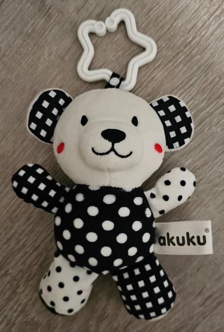 Plyšová hračka s hrkálkou akuku medvedík čiernobie, 