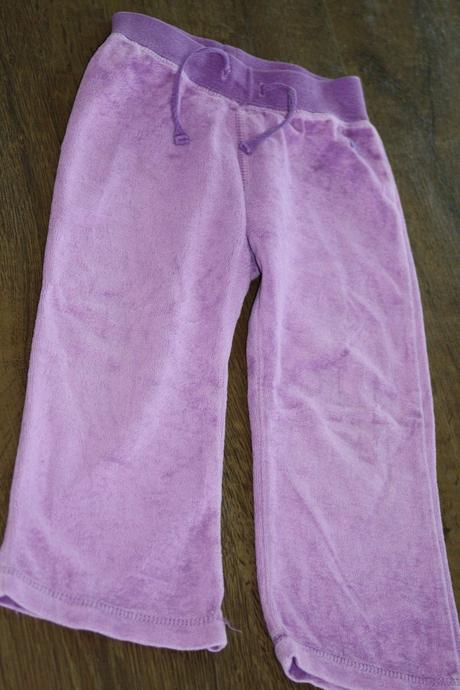 Zamatove teplaky, tu,92