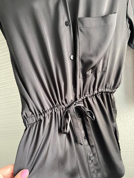 Raz nosená zara čierna saténová dlhšia košeľa xs, zara,xs