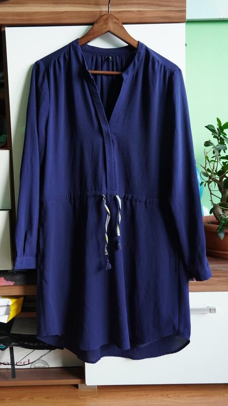 Šaty stradivarius, stradivarius,l