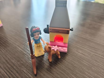 Lego juniors snehulienka,