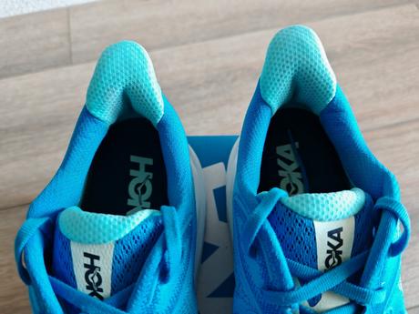 Bežecké tenisky hoka, 45