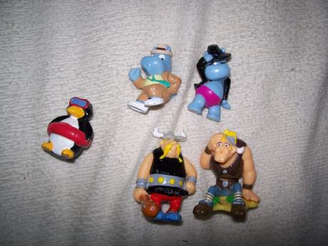 Postavičky z kinder vajíčok,