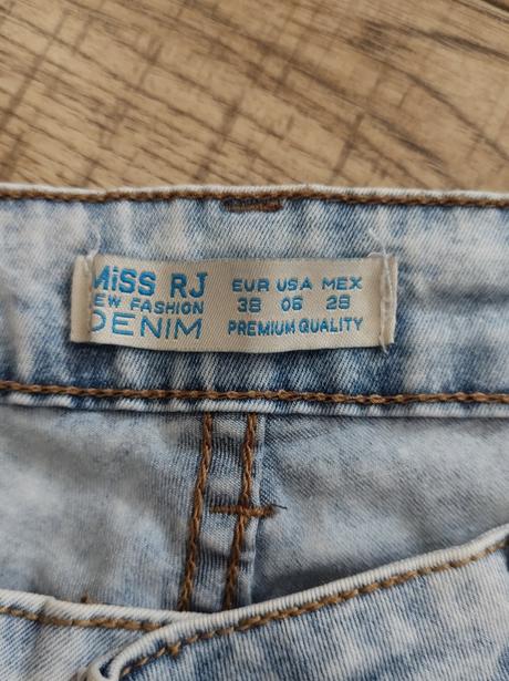 Rifľove kraťasy, 38