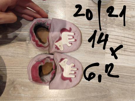 Kožené capacky babice, 20