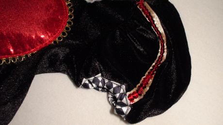 - srdcová kráľovná komplet kostým veľ.104, 