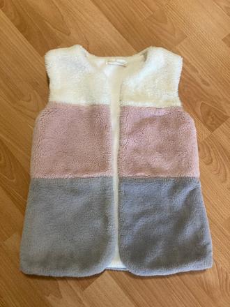 Dievčenský svetrik, 134