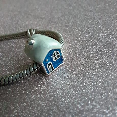 Prívesok zasnežený domček, 