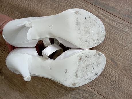 Svadobné topánky, 36