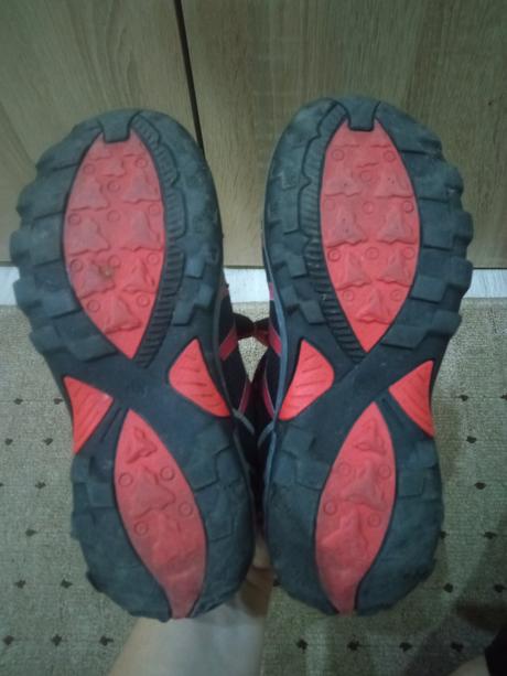 Turistické vodeodolné vyššie topánky, 34