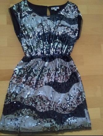 Flitrovane saty, marks & spencer,140