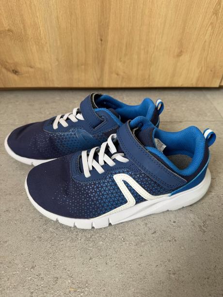 Lahucke tenisky na telesnu, decathlon,33
