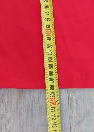 Červené saténové šaty nuance, 40