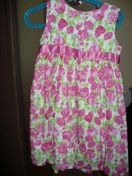 Sviatocne saty 1 krat oblecene 104-122, topolino,104