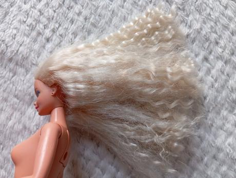 Retro blond barbie 1,