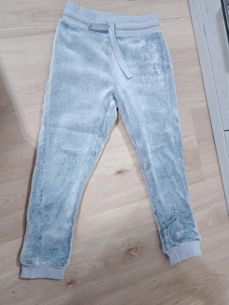 Vyteplene krásne sivé tepláčiky, na viac veľkostí, 