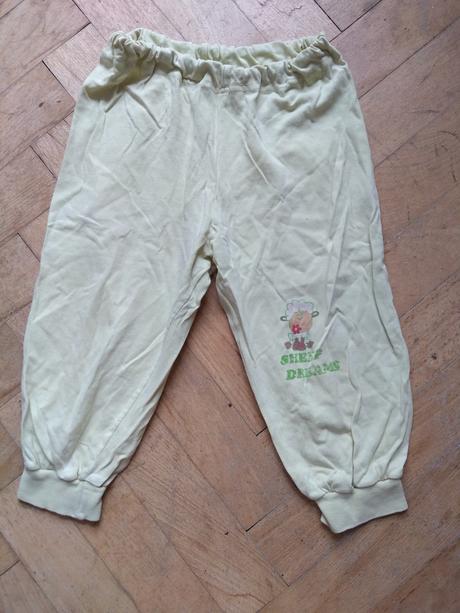 Pyzamove nohavice, 92