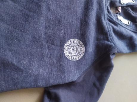 C153mikina. modra, s