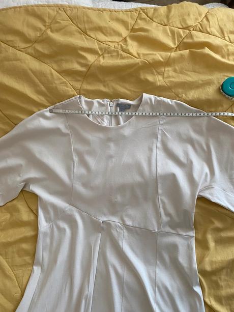 Krémové šaty značky cos, cos,40