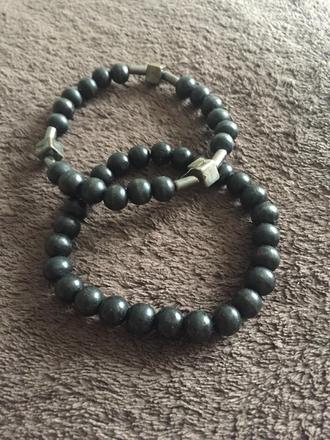 Mam na predaj naramky 2 ks,