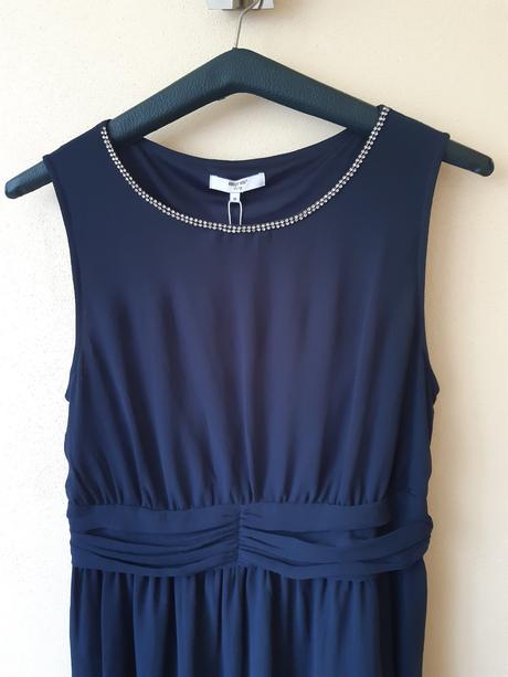 Spoločenské šaty, 46