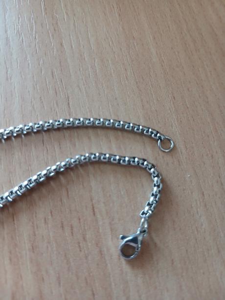 Nový náramok lesklá oceľ - dĺžka 19 cm,