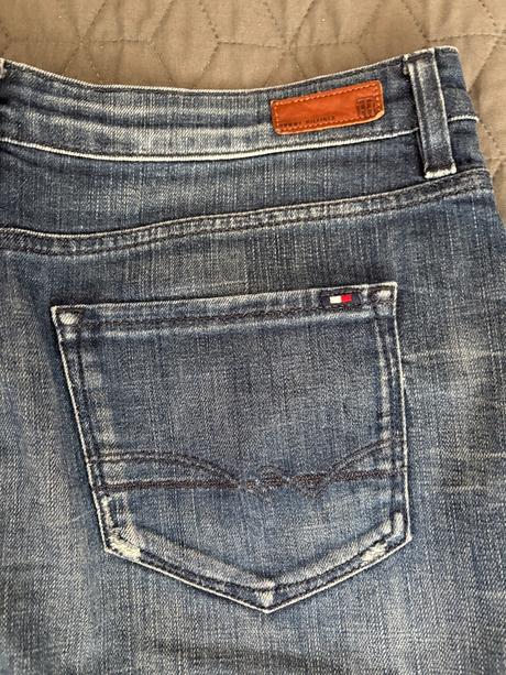 Rifľová sukňa tommy, tommy hilfiger,m