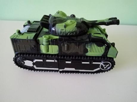 Vojenský tank na batérky - 20cm,