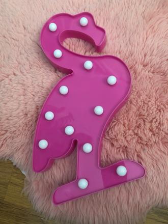 Plameniak svietiaci, 