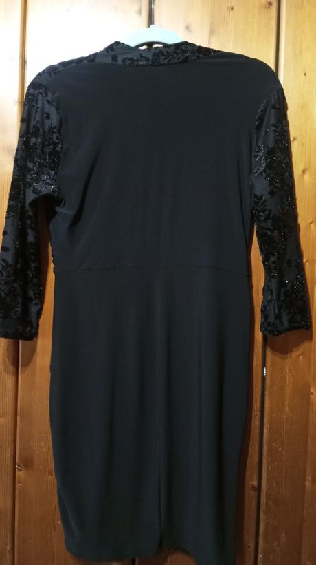 Príležitostné šaty, l