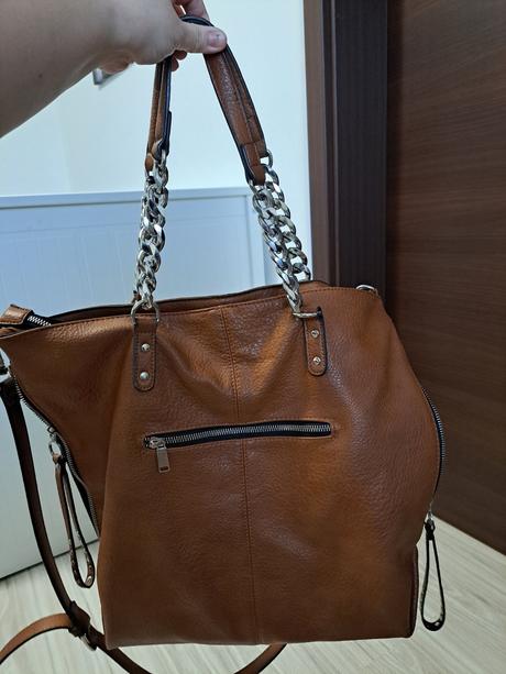 Velka kabelka bata, baťa