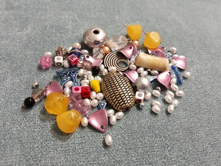 Korálky k ďalšej tvorbe,