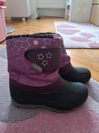 Dievčenské snehule, 33