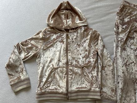 Predám teplákoch súpravu, 134