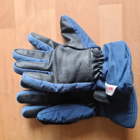 Zimné rukavice, 122