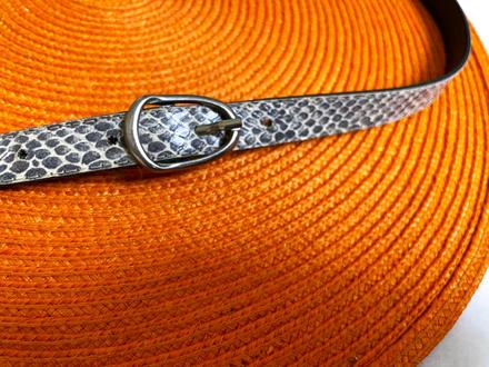 Opasok s hadím vzorom,