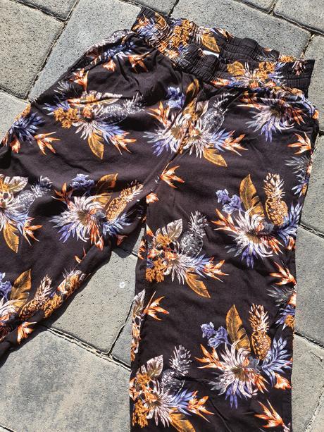 Tenké letné nohavice lindex veľ. 128, lindex,128