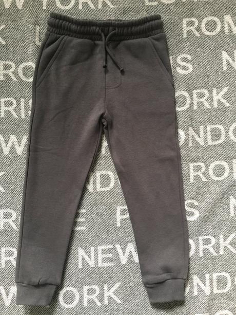 Chlapcenske teplaky 4-5 rokov, f&f,110