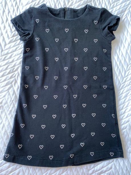 Čierne šaty so srdiečkami 110, dopodopo,110