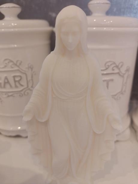 Dekorácie zo sójového vosku rozne, 