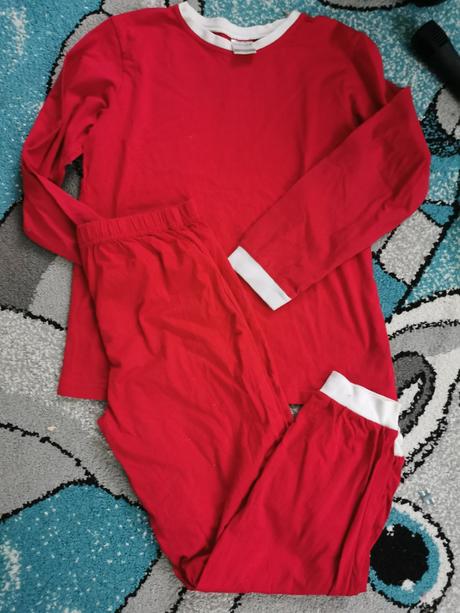 Vianočné pyžamo 8-10 rokov, 140